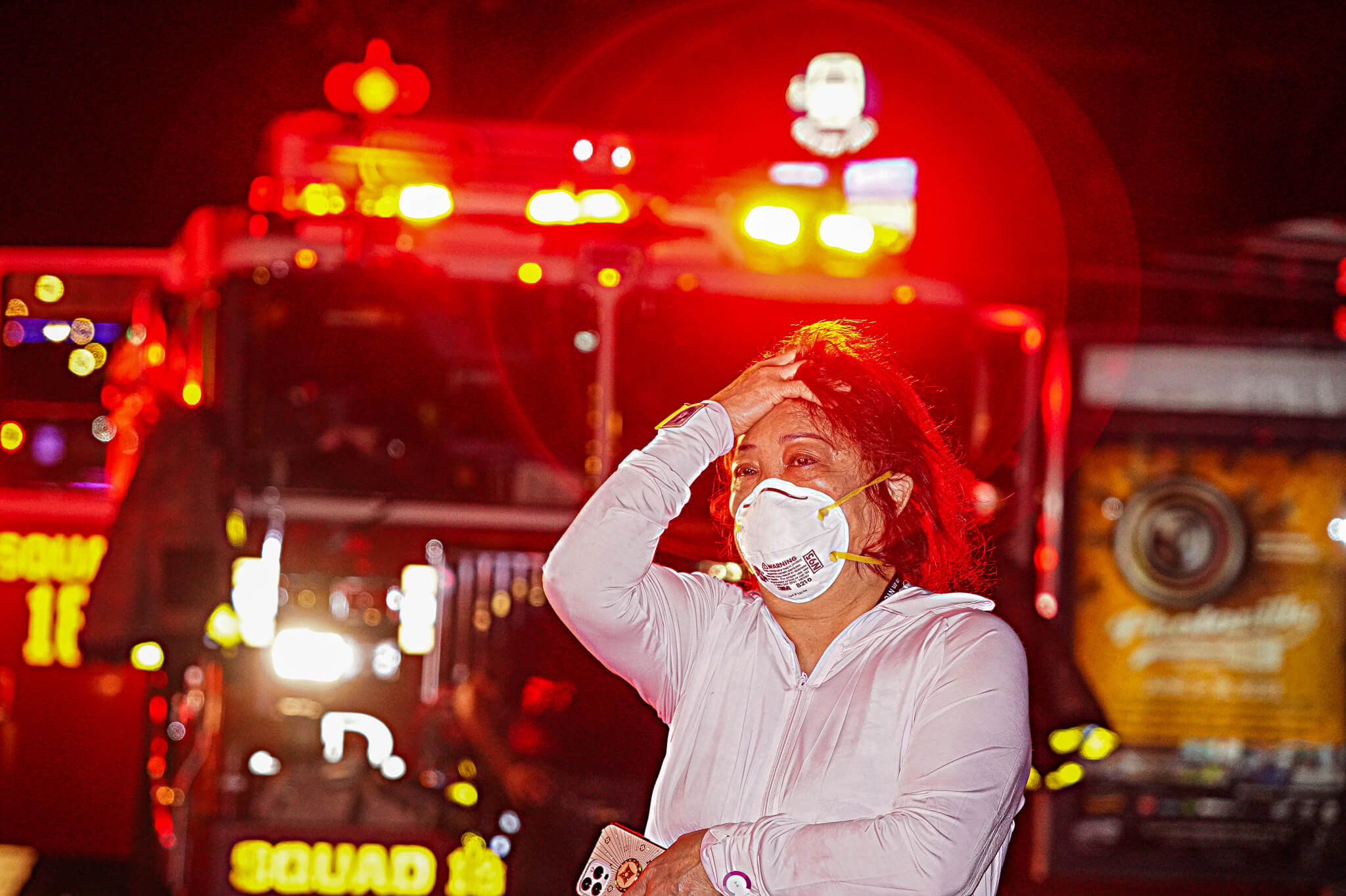 Fire tears through Chinatown e-bike store leaving 4 dead, 2 fighting for their lives: FDNY 15 A local watches on in disbelief